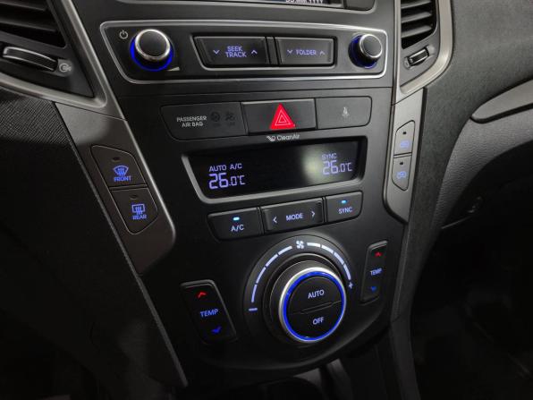 Hyundai Santa Fe III Рестайлинг с пробегом 2015 года, цена 1 410 000 рублей, 392033 км, внедорожник, Автокод Объявления