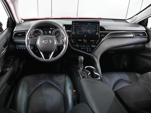Toyota Camry VIII (XV70) Рестайлинг с пробегом 2021 года, цена 3 399 000 рублей, 88726 км, седан, Автокод Объявления