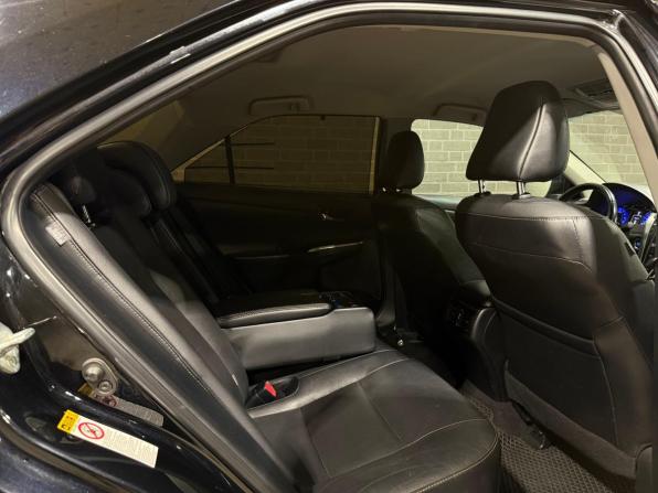 Toyota Camry VII (XV50) Рестайлинг с пробегом 2015 года, цена 1 999 000 рублей, 221368 км, седан, Автокод Объявления
