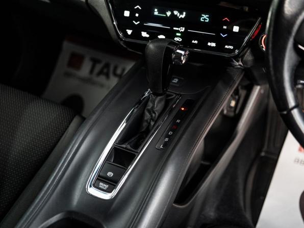 Honda Vezel I Рестайлинг с пробегом 2020 года, цена 2 035 000 рублей, 88579 км, внедорожник, Автокод Объявления