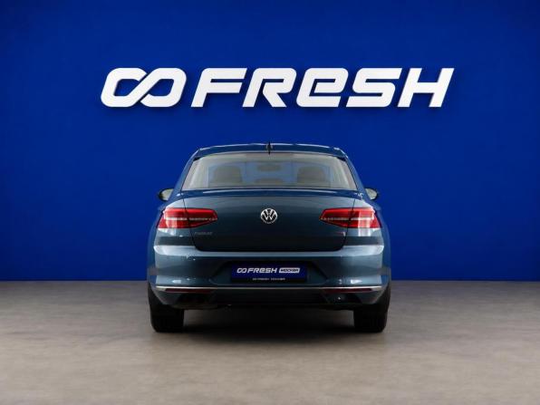 Volkswagen Passat B8 с пробегом 2017 года, цена 2 557 077 рублей, 72638 км, седан, Автокод Объявления