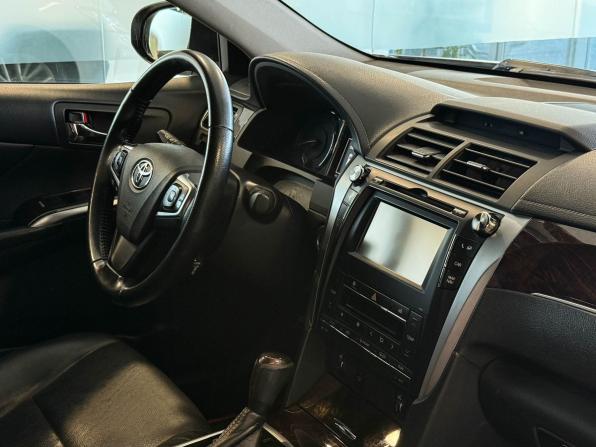 Toyota Camry VII (XV50) Рестайлинг с пробегом 2017 года, цена 2 400 000 рублей, 122941 км, седан, Автокод Объявления