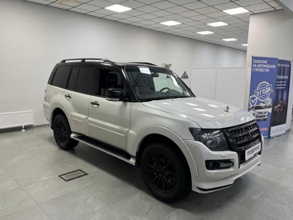 Mitsubishi Pajero IV Рестайлинг 2 с пробегом 2019 года, цена 3 950 000 рублей, 15000 км, внедорожник, Автокод Объявления