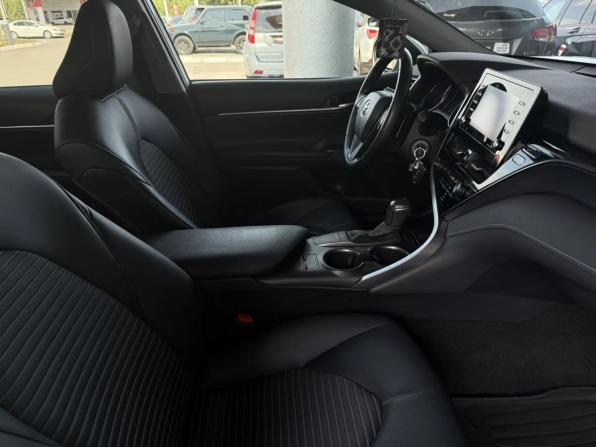 Toyota Camry VIII (XV70) Рестайлинг с пробегом 2021 года, цена 2 699 000 рублей, 41755 км, седан, Автокод Объявления