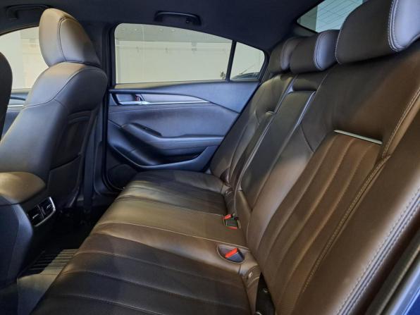 Mazda 6 III (GJ) Рестайлинг 2 с пробегом 2021 года, цена 2 620 000 рублей, 121578 км, седан, Автокод Объявления