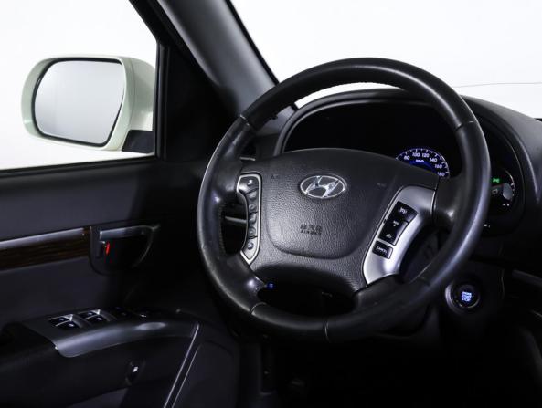 Hyundai Santa Fe II Рестайлинг с пробегом 2010 года, цена 1 190 000 рублей, 177813 км, внедорожник, Автокод Объявления