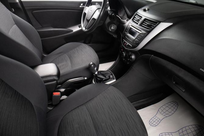 Hyundai Solaris I с пробегом 2014 года, цена 819 000 рублей, 190000 км, седан, Автокод Объявления