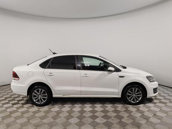 Volkswagen Polo V Рестайлинг с пробегом 2019 года, цена 1 175 000 рублей, 112007 км, седан, Автокод Объявления