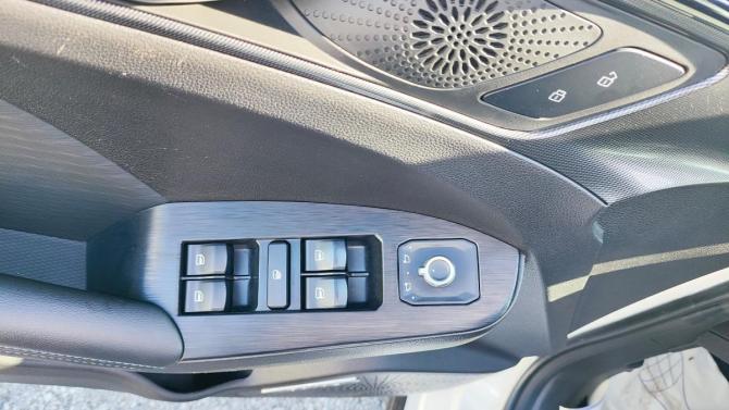 Haval Jolion I Рестайлинг с пробегом 2024 года, цена 1 854 000 рублей, 54500 км, внедорожник, Автокод Объявления