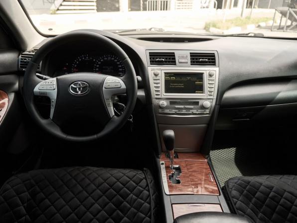 Toyota Camry VI (XV40) Рестайлинг с пробегом 2010 года, цена 940 000 рублей, 348122 км, седан, Автокод Объявления