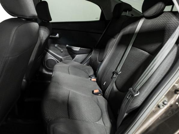 Kia Rio III Рестайлинг с пробегом 2015 года, цена 899 585 рублей, 159276 км, седан, Автокод Объявления