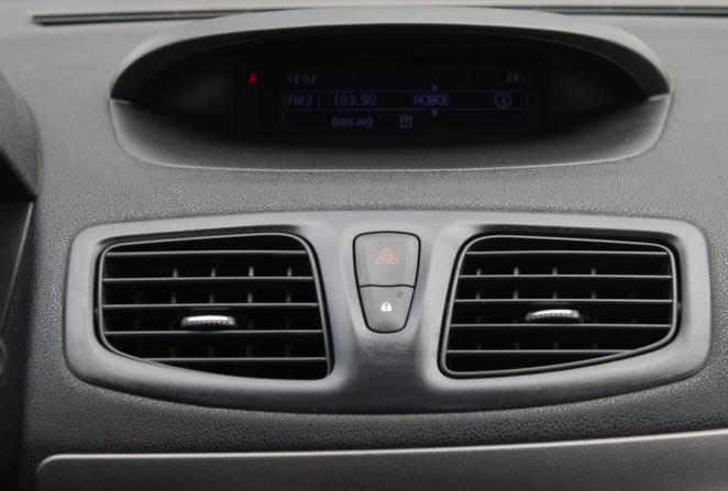 Renault Megane III Рестайлинг с пробегом 2013 года, цена 880 000 рублей, 103750 км, хэтчбек, Автокод Объявления
