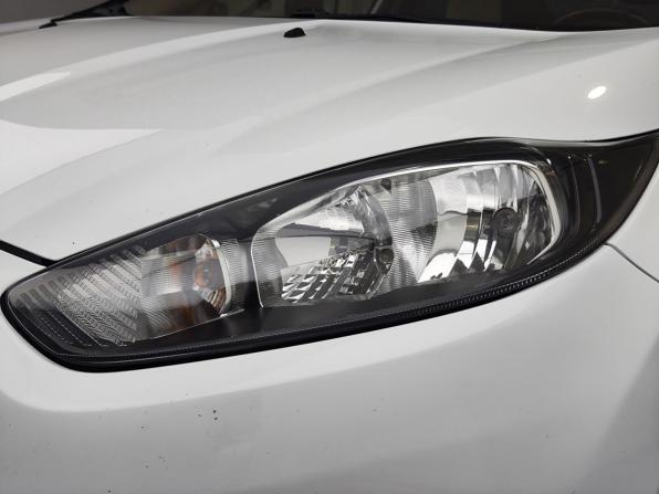 Ford Fiesta Mk6 Рестайлинг с пробегом 2015 года, цена 650 000 рублей, 176064 км, седан, Автокод Объявления