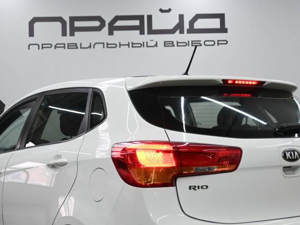 Kia Rio III Рестайлинг с пробегом 2016 года, цена 1 069 900 рублей, 137000 км, хэтчбек, Автокод Объявления
