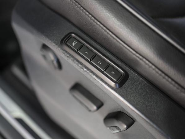 Volkswagen Tiguan II с пробегом 2018 года, цена 2 799 000 рублей, 180028 км, внедорожник, Автокод Объявления