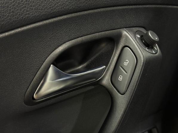 Volkswagen Polo V Рестайлинг с пробегом 2020 года, цена 1 290 000 рублей, 138036 км, седан, Автокод Объявления