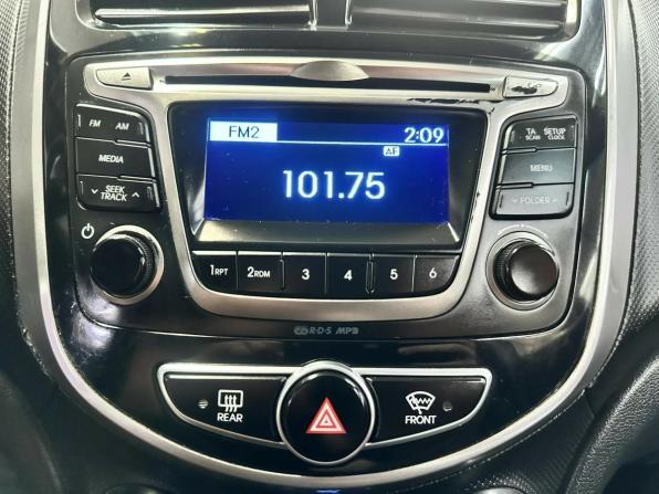 Hyundai Solaris I Рестайлинг с пробегом 2016 года, цена 811 640 рублей, 122539 км, хэтчбек, Автокод Объявления