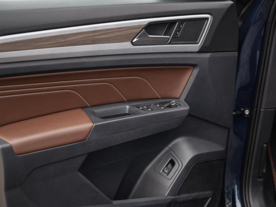 Volkswagen Teramont I Рестайлинг Санкт-Петербург  - изображение 26