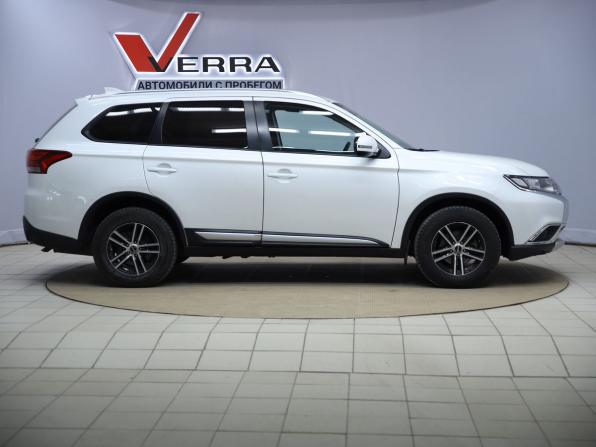 Mitsubishi Outlander III Рестайлинг 2 с пробегом 2018 года, цена 1 790 000 рублей, 149899 км, внедорожник, Автокод Объявления