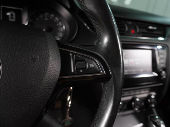 Skoda Octavia III (A7) с пробегом 2014 года, цена 1 369 000 рублей, 171061 км, лифтбек, Автокод Объявления