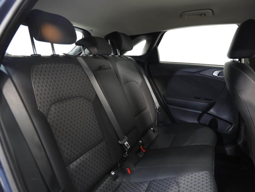 Kia Ceed III Санкт-Петербург  - изображение 18