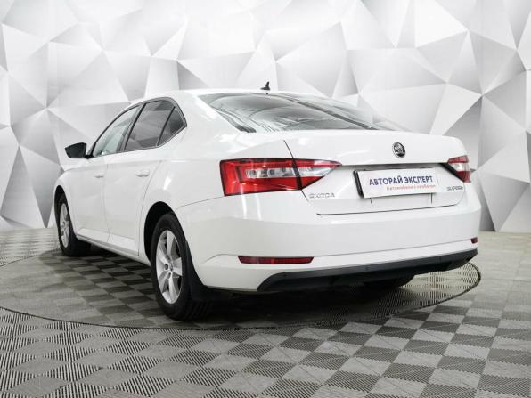 Skoda Superb III с пробегом 2017 года, цена 1 535 000 рублей, 178177 км, лифтбек, Автокод Объявления