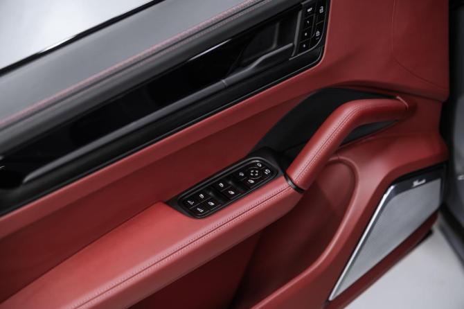 Новый Porsche Cayenne III Рестайлинг 2026 года, цена 18 950 000 рублей, внедорожник, Автокод Объявления