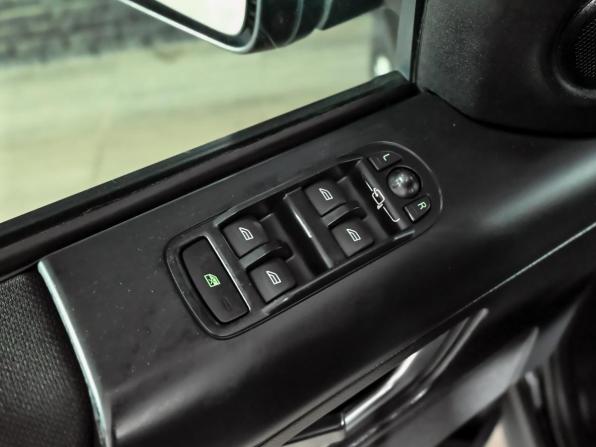 Land Rover Freelander II Рестайлинг с пробегом 2011 года, цена 1 300 000 рублей, 312305 км, внедорожник, Автокод Объявления