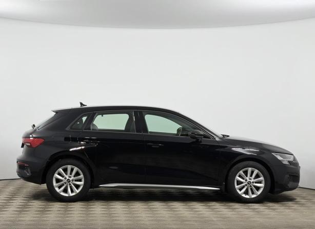 Audi A3 IV (8Y) с пробегом 2021 года, цена 2 612 900 рублей, 77690 км, хэтчбек, Автокод Объявления