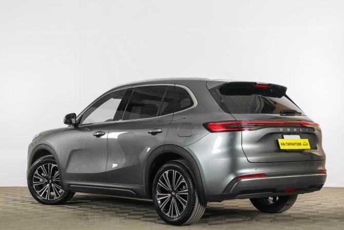 Geely EX5 EM-i с пробегом 2025 года, цена 3 049 000 рублей, 5000 км, внедорожник, Автокод Объявления
