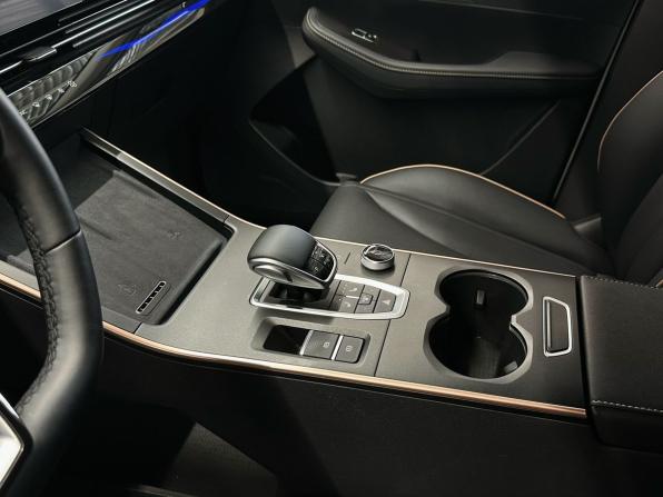 Omoda C5 I с пробегом 2024 года, цена 1 990 000 рублей, 10814 км, внедорожник, Автокод Объявления