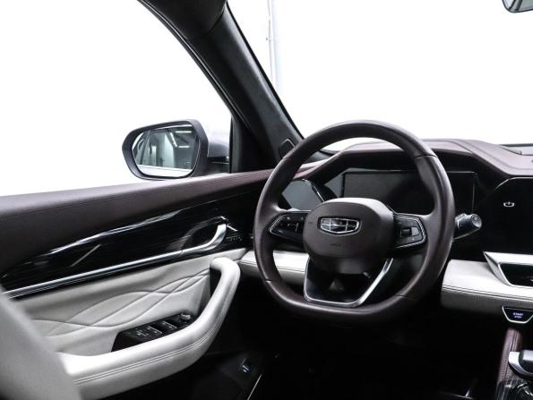 Geely Monjaro I с пробегом 2022 года, цена 3 319 000 рублей, 50771 км, внедорожник, Автокод Объявления