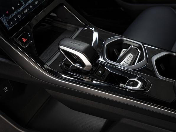 Geely Atlas II с пробегом 2023 года, цена 2 619 000 рублей, 54746 км, внедорожник, Автокод Объявления