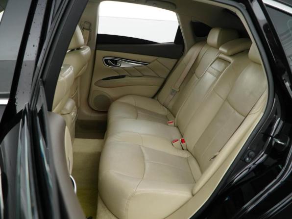 Infiniti Q70 I Рестайлинг с пробегом 2016 года, цена 2 299 050 рублей, 154813 км, седан, Автокод Объявления