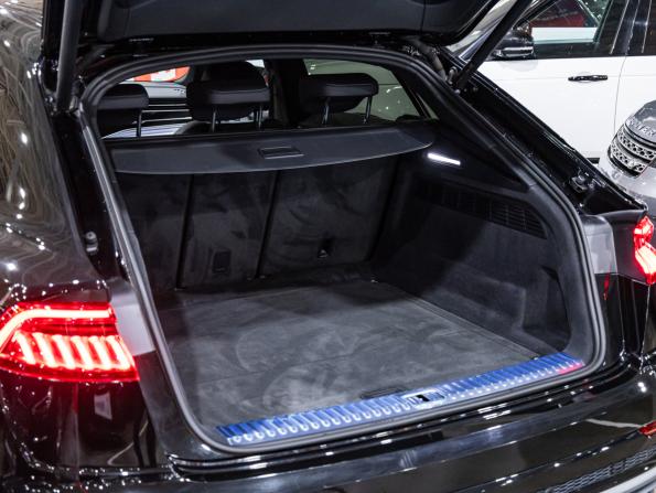 Audi Q8 I (4M) с пробегом 2022 года, цена 8 200 000 рублей, 84297 км, внедорожник, Автокод Объявления
