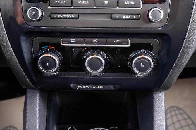 Volkswagen Jetta VI с пробегом 2011 года, цена 969 000 рублей, 174235 км, седан, Автокод Объявления