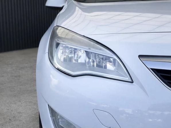 Opel Astra J с пробегом 2011 года, цена 507 000 рублей, 183102 км, хэтчбек, Автокод Объявления