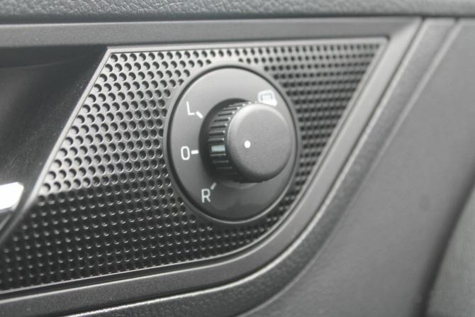 Skoda Rapid I Рестайлинг с пробегом 2019 года, цена 1 390 000 рублей, 118000 км, лифтбек, Автокод Объявления