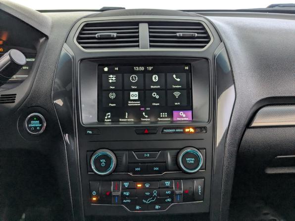 Ford Explorer V Рестайлинг 2 с пробегом 2019 года, цена 3 400 000 рублей, 123073 км, внедорожник, Автокод Объявления