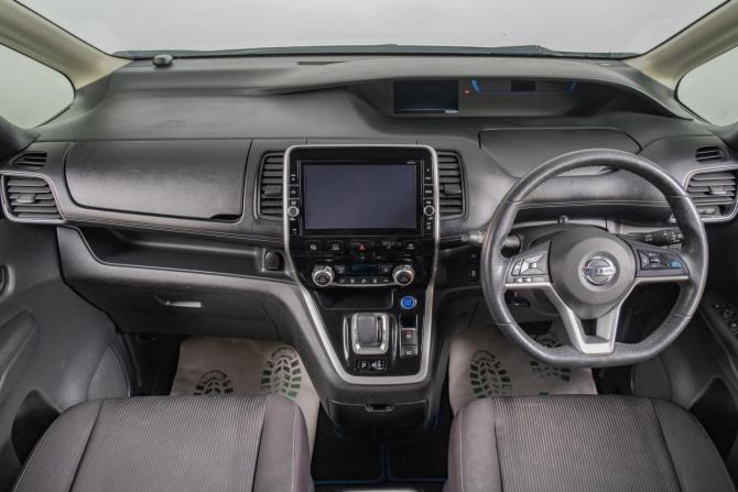 Nissan Serena V (C27) с пробегом 2018 года, цена 1 979 000 рублей, 162000 км, минивэн, Автокод Объявления