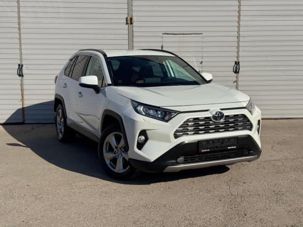 Toyota RAV4 V (XA50) с пробегом 2021 года, цена 3 100 000 рублей, 48084 км, внедорожник, Автокод Объявления