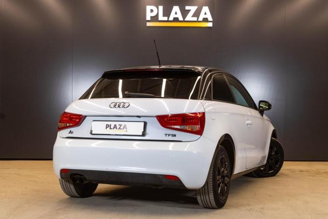 Audi A1 I (8X) с пробегом 2011 года, цена 929 000 рублей, 150687 км, хэтчбек, Автокод Объявления