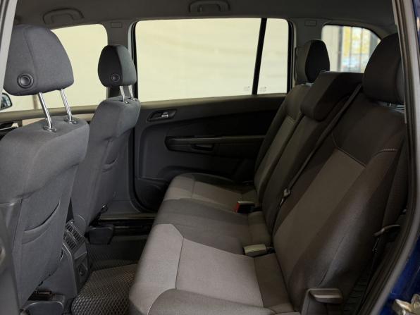 Opel Zafira B Рестайлинг с пробегом 2008 года, цена 549 000 рублей, 240000 км, компактвэн, Автокод Объявления