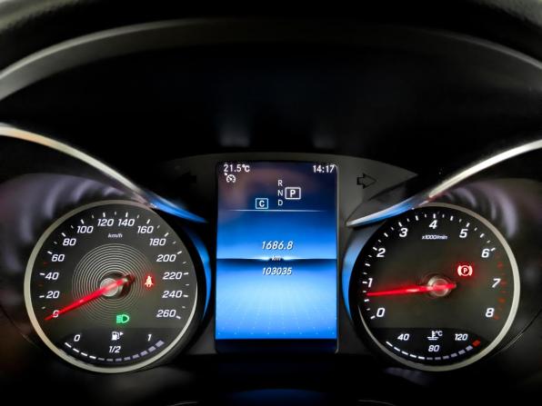 Mercedes-Benz C-Класс IV (W205) Рестайлинг с пробегом 2019 года, цена 2 620 000 рублей, 103032 км, седан, Автокод Объявления