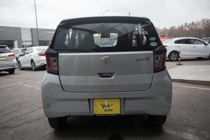 Daihatsu Mira e:S II с пробегом 2018 года, цена 635 000 рублей, 93500 км, хэтчбек, Автокод Объявления