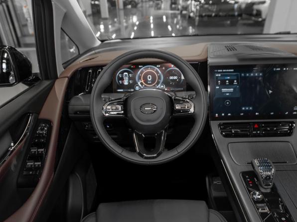 GAC Trumpchi M8 II с пробегом 2026 года, цена 4 590 000 рублей, 30 км, минивэн, Автокод Объявления