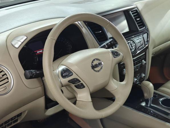 Nissan Pathfinder IV с пробегом 2016 года, цена 1 840 000 рублей, 184346 км, внедорожник, Автокод Объявления