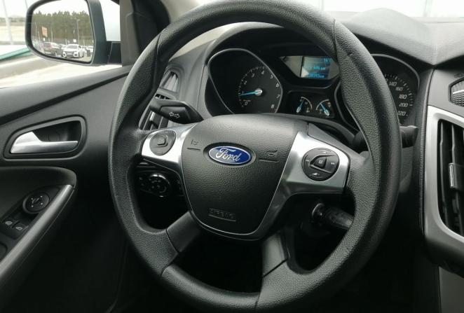 Ford Focus III с пробегом 2012 года, цена 700 000 рублей, 137001 км, седан, Автокод Объявления
