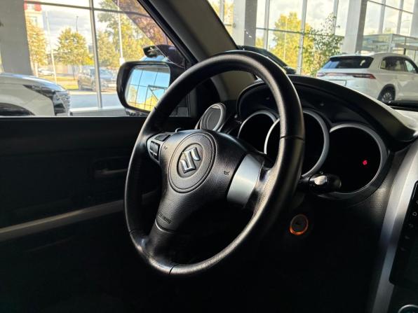 Suzuki Grand Vitara II Рестайлинг 2 с пробегом 2013 года, цена 1 550 000 рублей, 102000 км, внедорожник, Автокод Объявления
