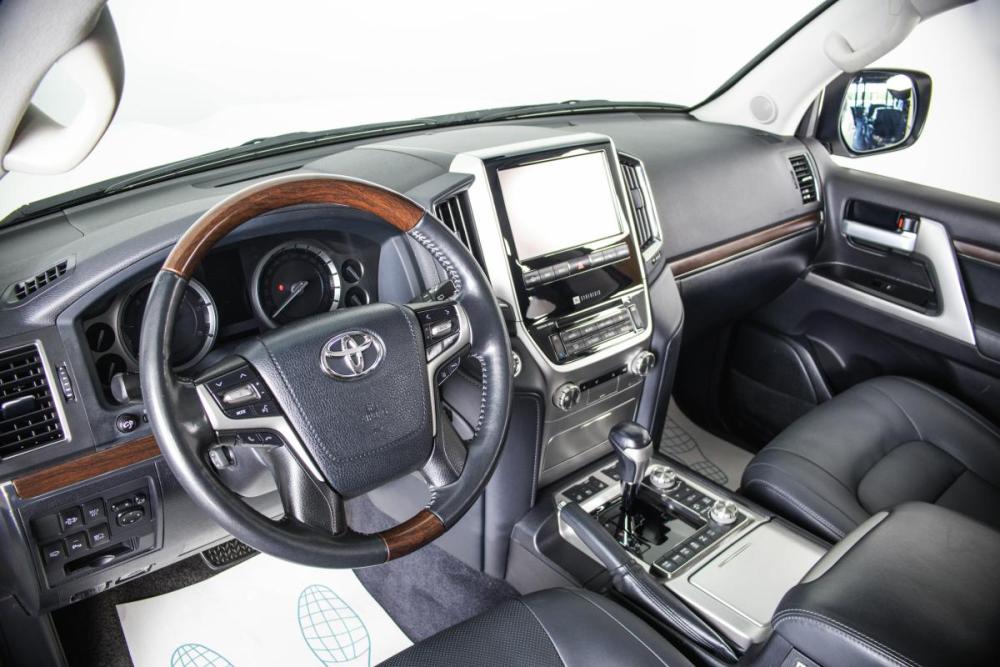 Toyota Land Cruiser 200 Series Рестайлинг 2 Пермь  - изображение 11